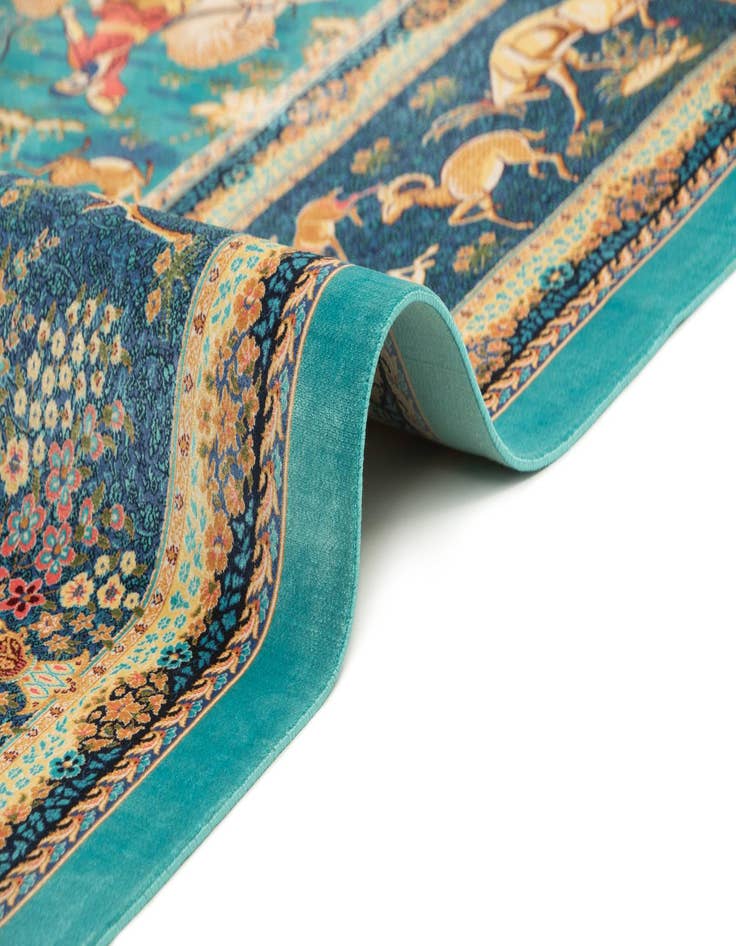 Detail image of  6' 6 x 9' 7 Ghom Design Rug