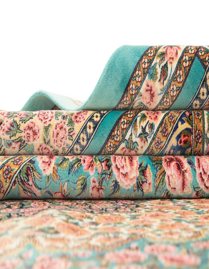 Detail image of  6' 5 x 9' 7 Ghom Design Rug