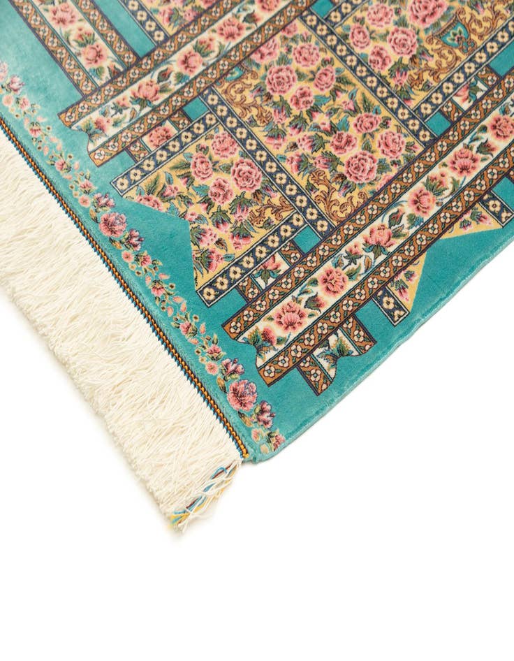 Detail image of  6' 5 x 9' 7 Ghom Design Rug