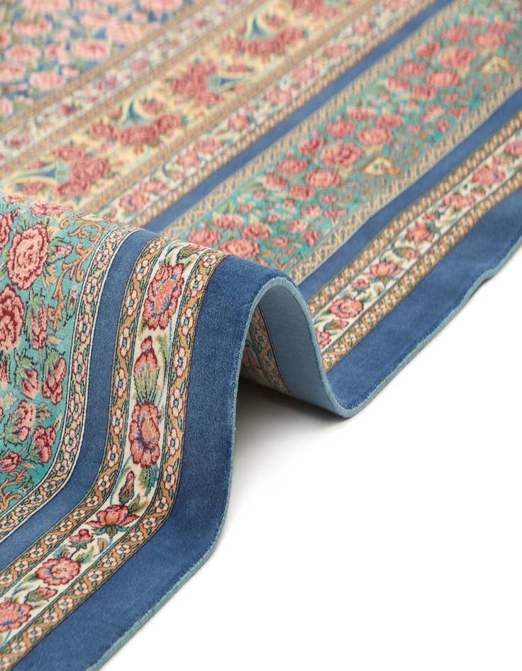 Detail image of  6' 6 x 9' 8 Ghom Design Rug