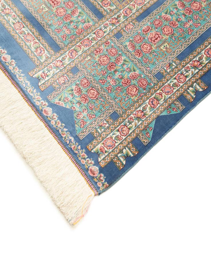 Detail image of  6' 6 x 9' 8 Ghom Design Rug