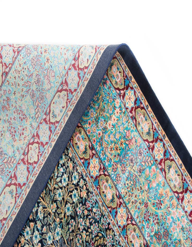 Detail image of  4' 5 x 6' 7 Ghom Design Rug