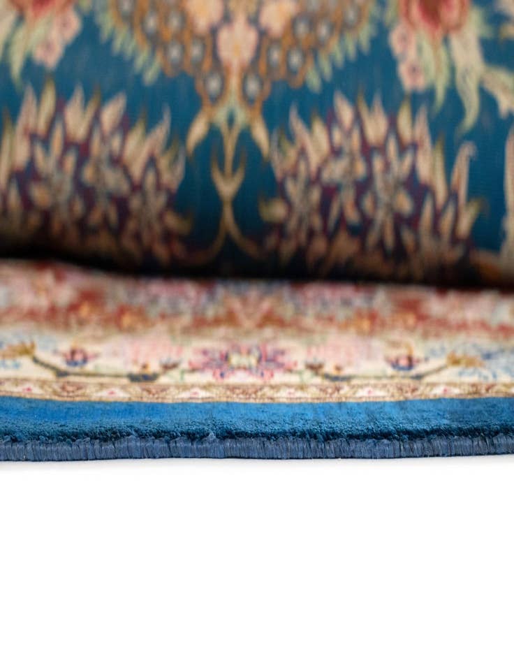 Detail image of  6' 6 x 10' 2 Ghom Silk Rug