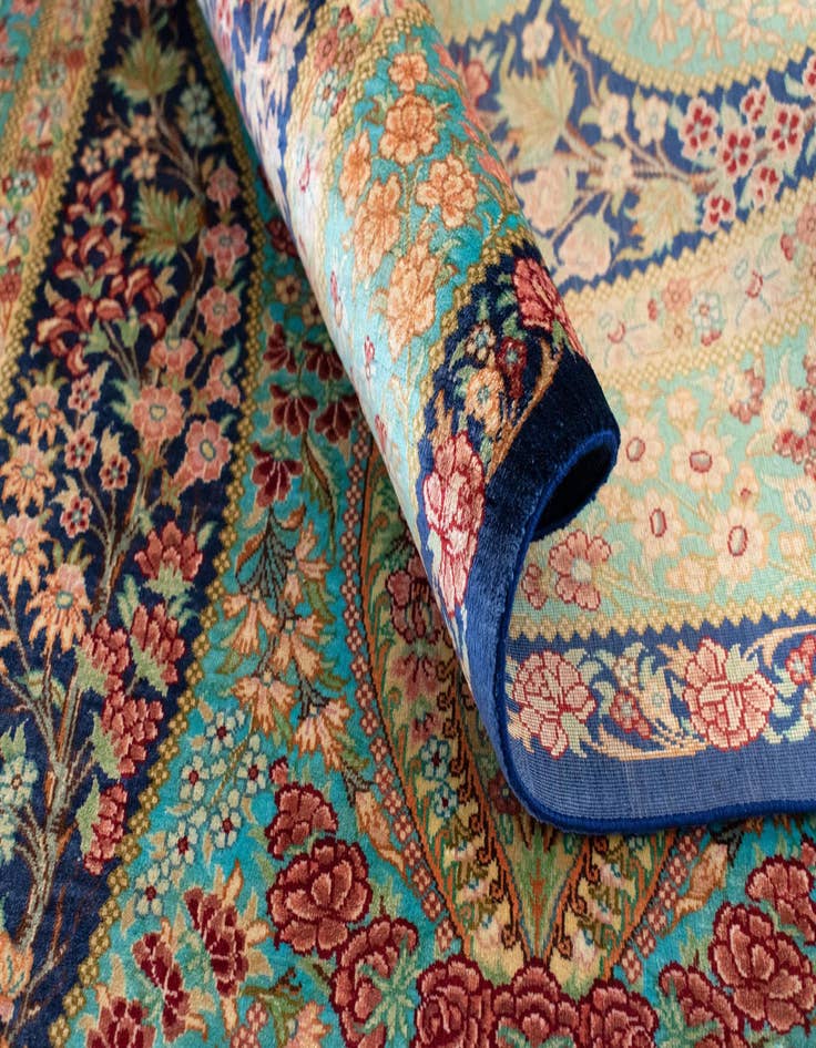 Detail image of  2' 7 x 4' Ghom Silk Rug