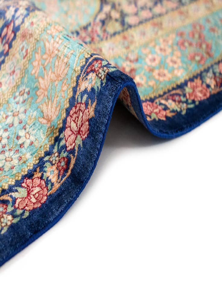 Detail image of  2' 7 x 4' Ghom Silk Rug