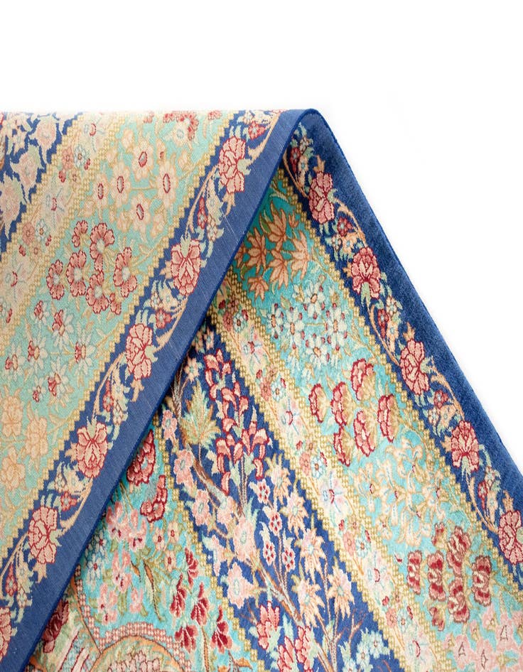 Detail image of  2' 7 x 4' Ghom Silk Rug