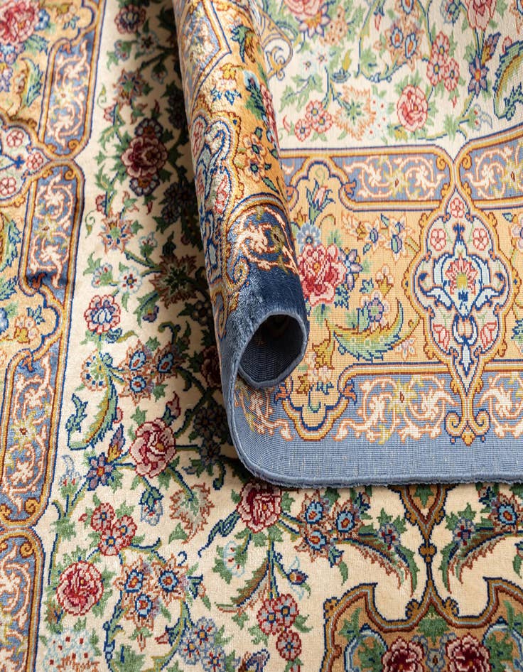 Detail image of  2' 7 x 3' 9 Ghom Silk Rug