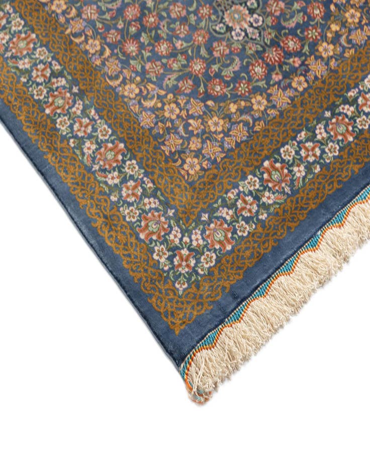 Detail image of  2' 7 x 4' Ghom Silk Rug