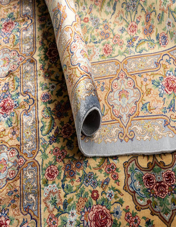 Detail image of  2' 8 x 3' 10 Ghom Silk Rug