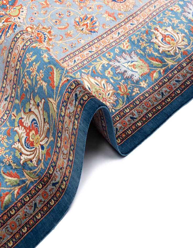 Detail image of  6' 9 x 9' 9 Ghom Silk Rug