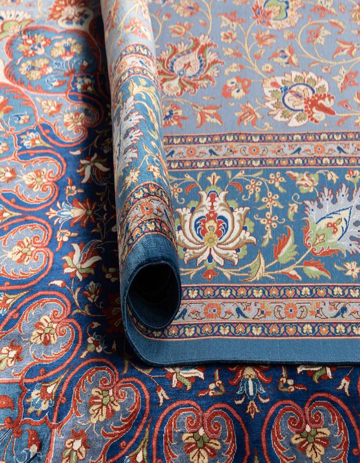 Detail image of  6' 9 x 9' 9 Ghom Silk Rug
