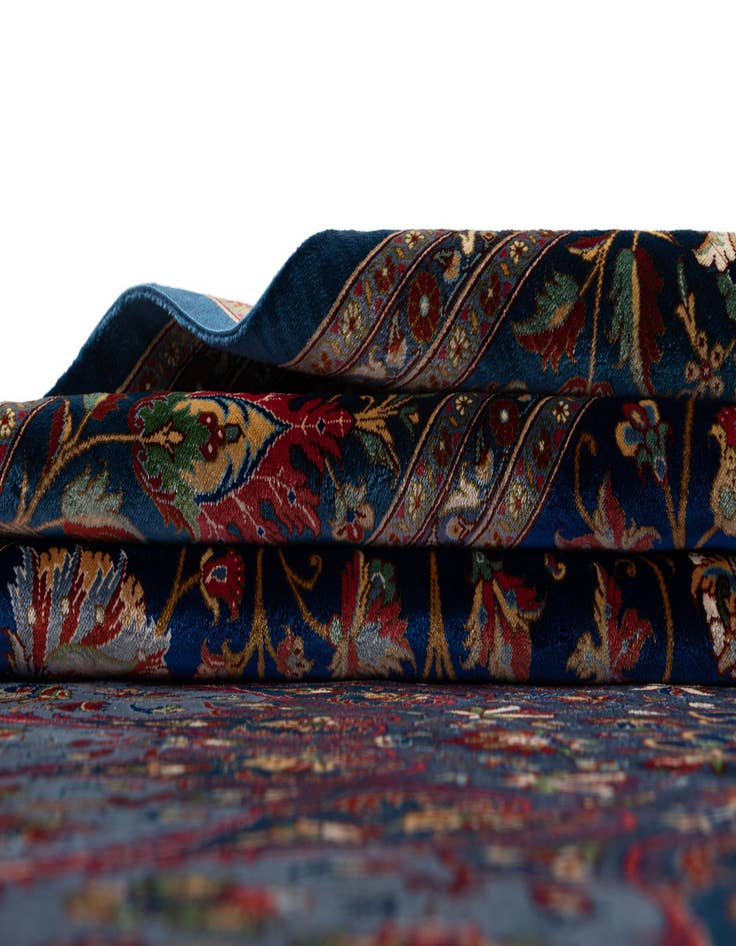 Detail image of  6' 7 x 9' 9 Ghom Silk Rug