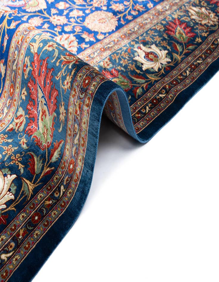 Detail image of  6' 7 x 9' 9 Ghom Silk Rug