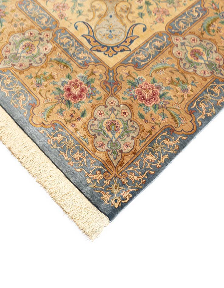 Detail image of  6' 8 x 8' 5 Ghom Silk Rug