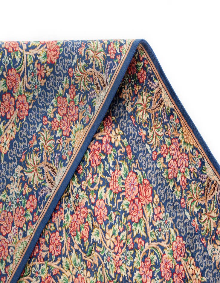 Detail image of  2' 7 x 4' 1 Ghom Silk Rug