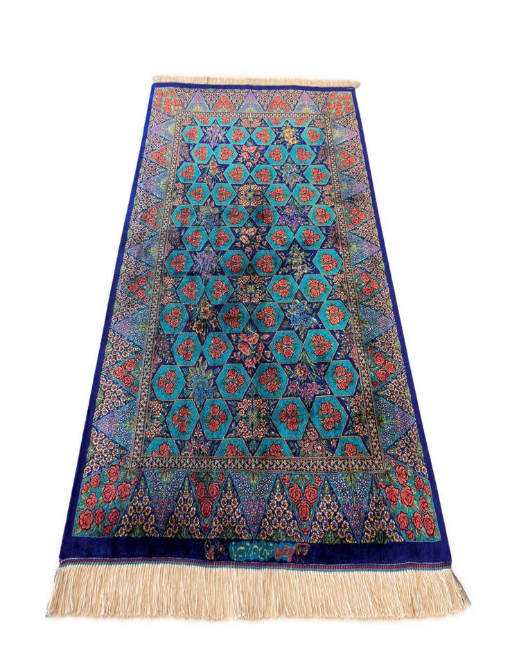 Detail image of  3' 3 x 4' 9 Ghom Silk Rug