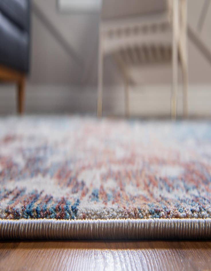 Detail image of 4' x 6' Gossamer Rug