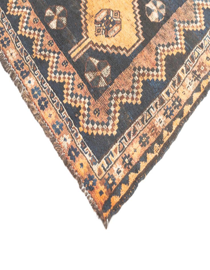 Detail image of  4' 1 x 6' 9 Hamedan Rug