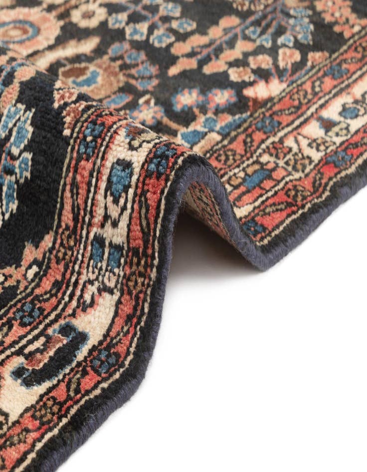 Detail image of  3' 7 x 9' 9 Hamedan Rug