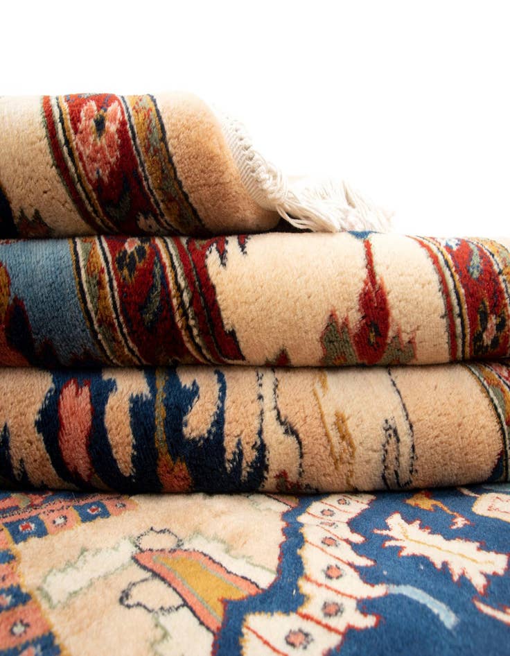 Detail image of  6' 9 x 10' 2  Hand Knotted Indo Heriz Wool Rug