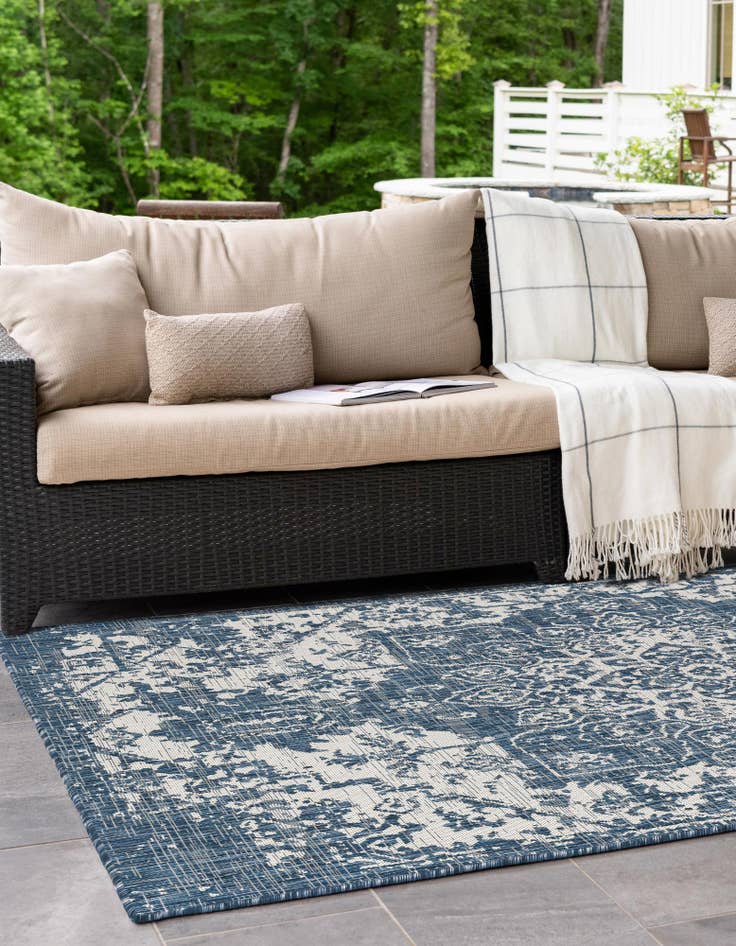 Detail image of  2' x 3'  Washable Jill Zarin Dubai Indoor / Outdoor Rug