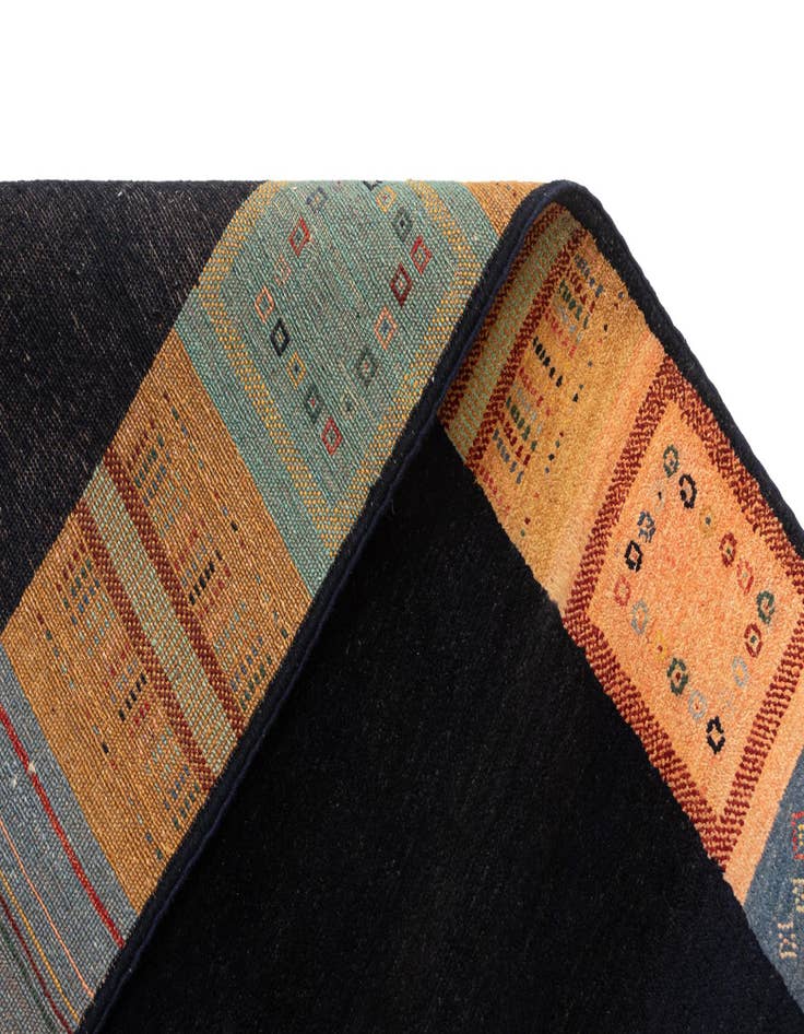 Detail image of  6' 6 x 9' 9 Juma Wool Rug