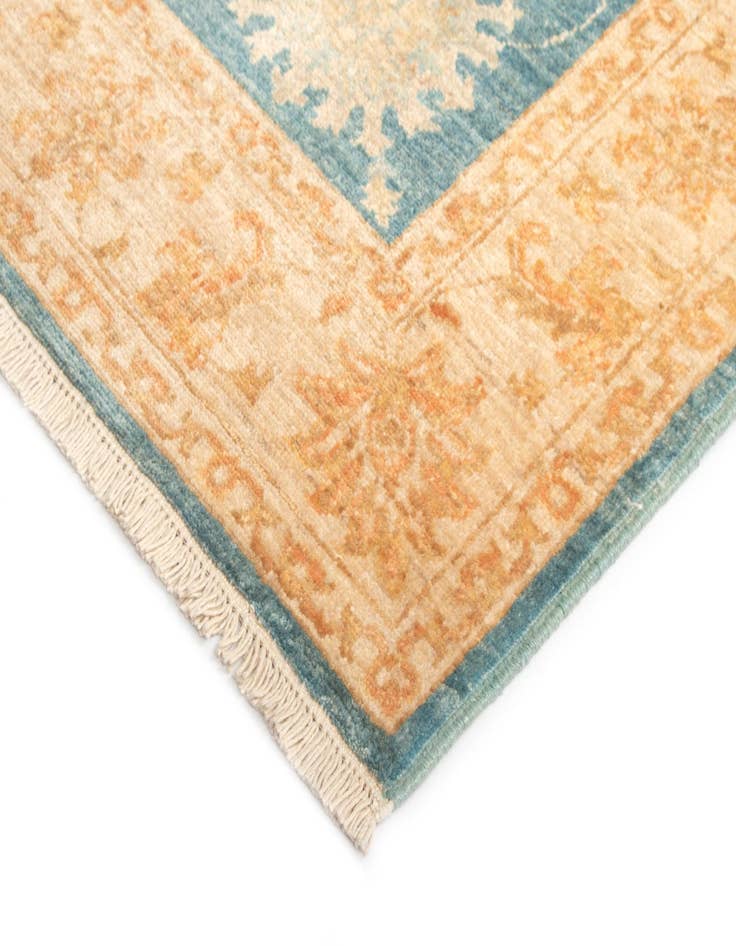 Detail image of  5' x 6' 7 Kaizar Wool Rug