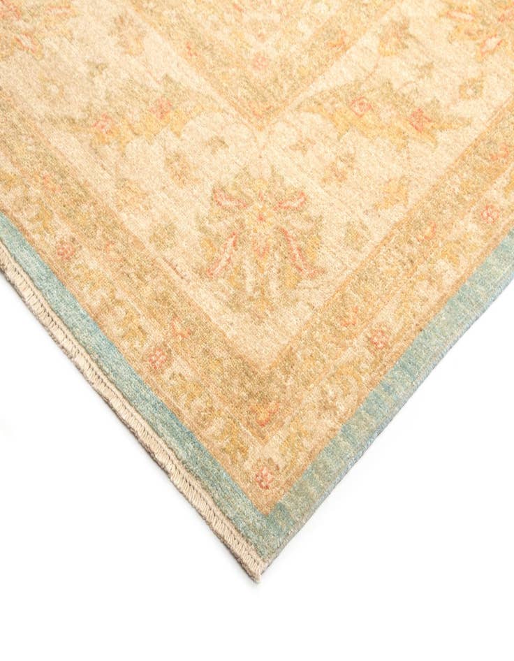 Detail image of  8' 5 x 11' 2 Kaizar Wool Rug