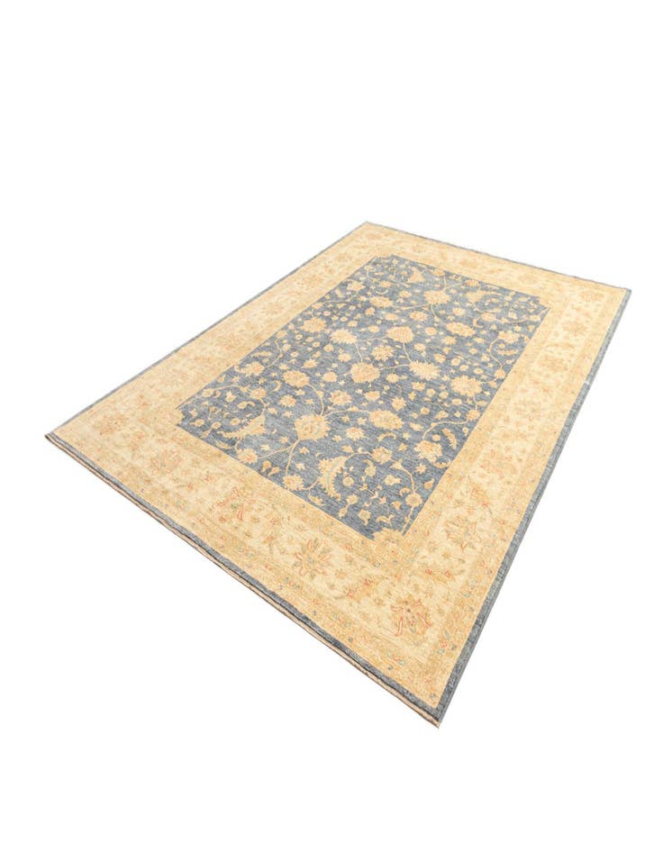 Detail image of  8' 4 x 11' 3 Kaizar Wool Rug