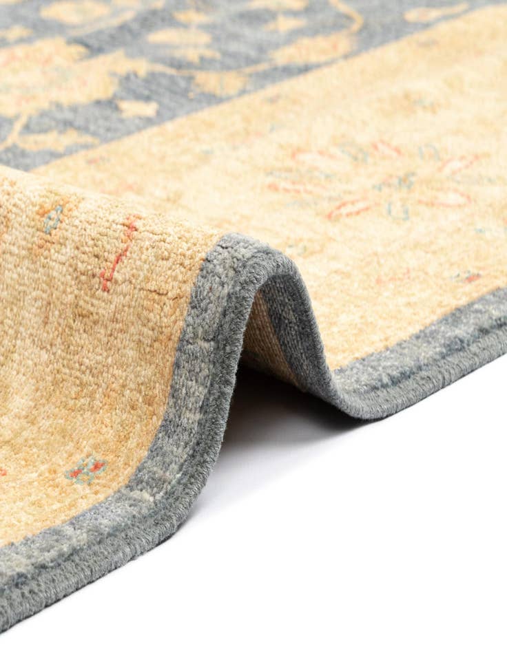 Detail image of  8' 4 x 11' 3 Kaizar Wool Rug