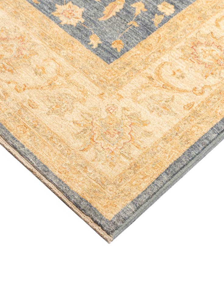 Detail image of  8' 2 x 11' 4 Kaizar Wool Rug