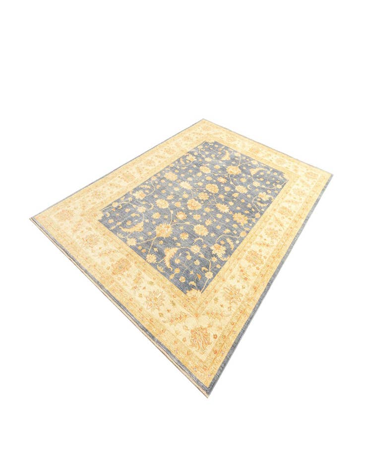 Detail image of  8' 2 x 11' 5 Kaizar Wool Rug