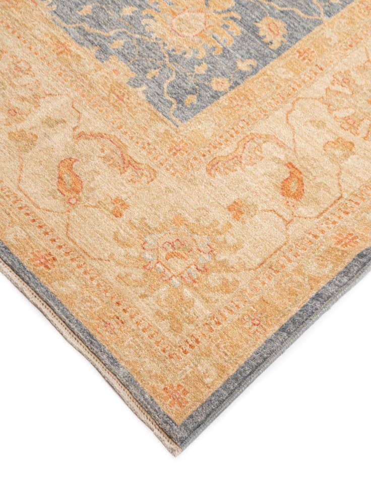 Detail image of  8' 9 x 12' 4 Kaizar Wool Rug