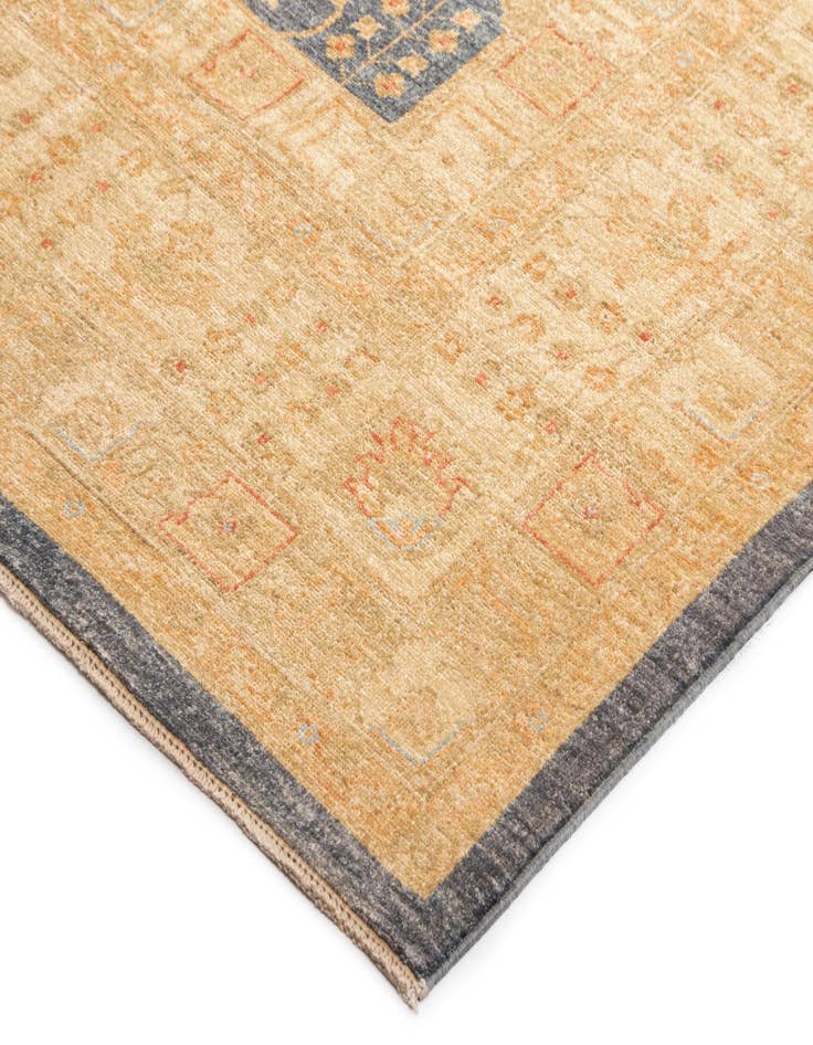 Detail image of  9' 10 x 12' 11 Kaizar Wool Rug