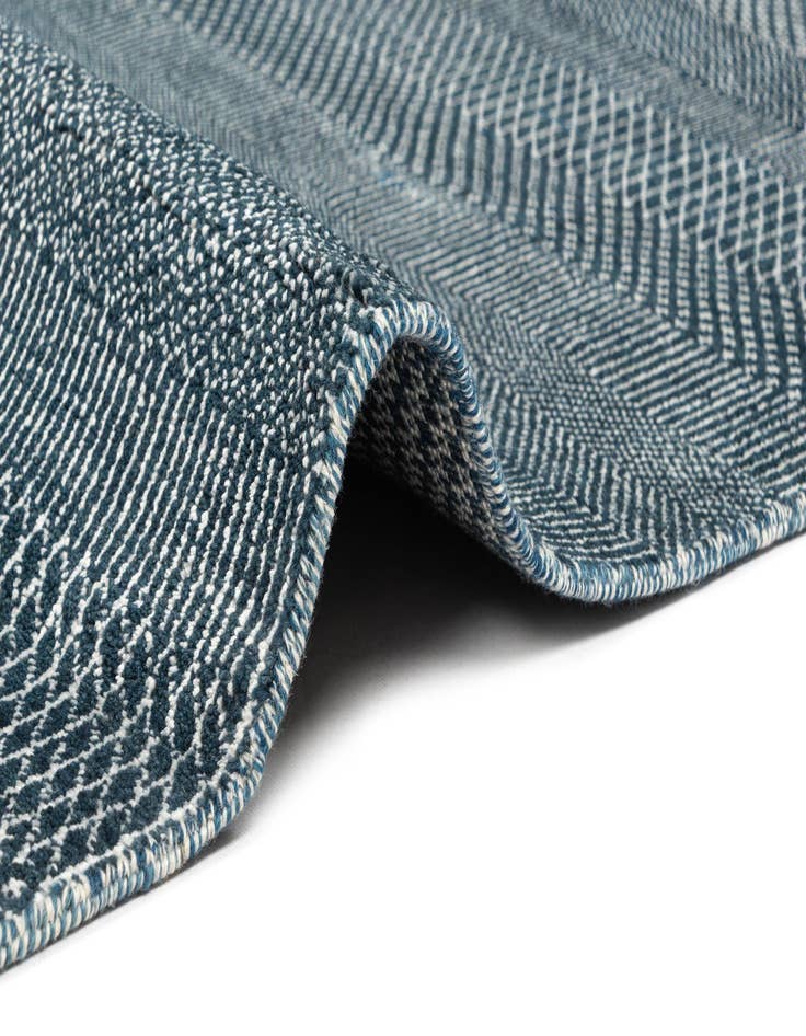 Detail image of  9' 1 x 12' 2 Kamla Wool Rug