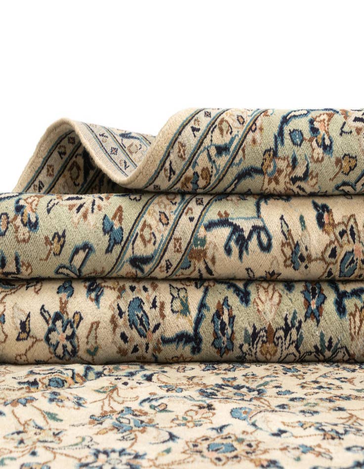 Detail image of  6' 6 x 9' 6 Kashan Wool Rug