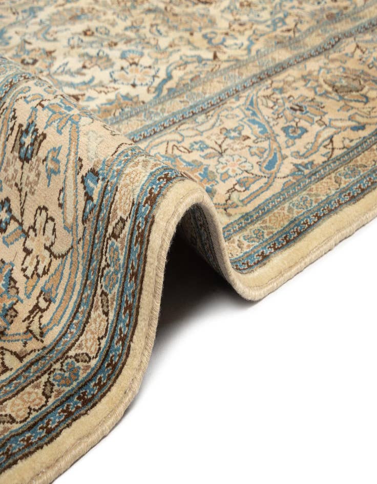 Detail image of  8' x 11' 3 Kashan Wool Rug