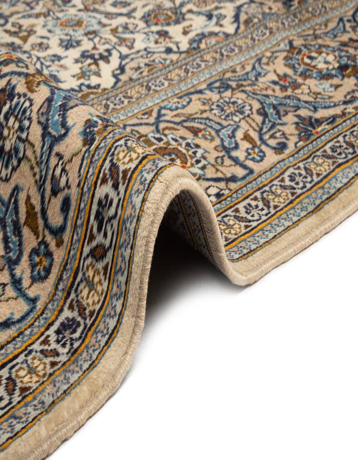 Detail image of  8' x 11' 6 Kashan Wool Rug