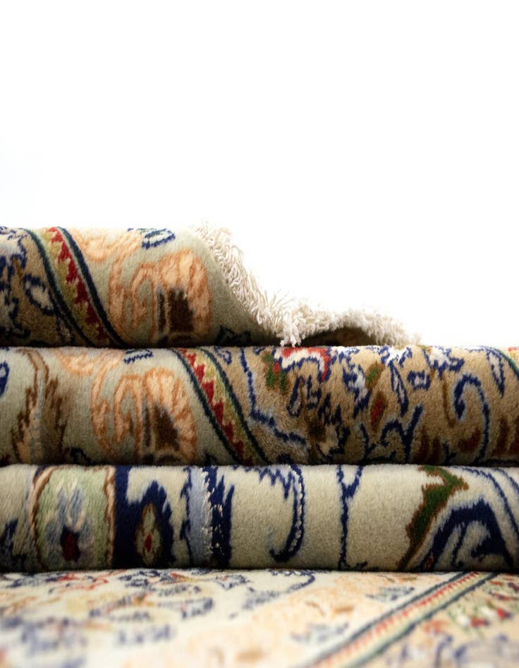 Detail image of  6' 6 x 10'  Hand Knotted Kashan Persian Rug