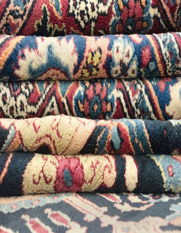 Detail image of  9' 9 x 12' 8  Hand Knotted Kashan Persian Wool Rug