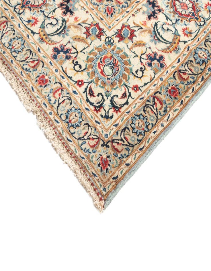 Detail image of  10' 5 x 13' 11 Kashan Rug