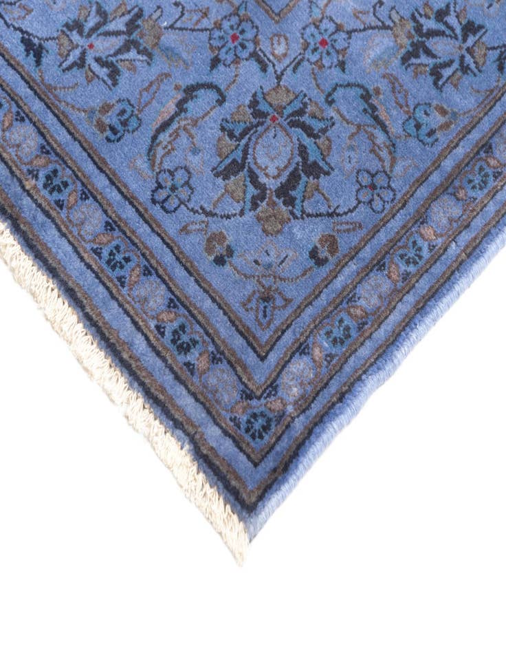 Detail image of  6' 4 x 10' Kashan Rug