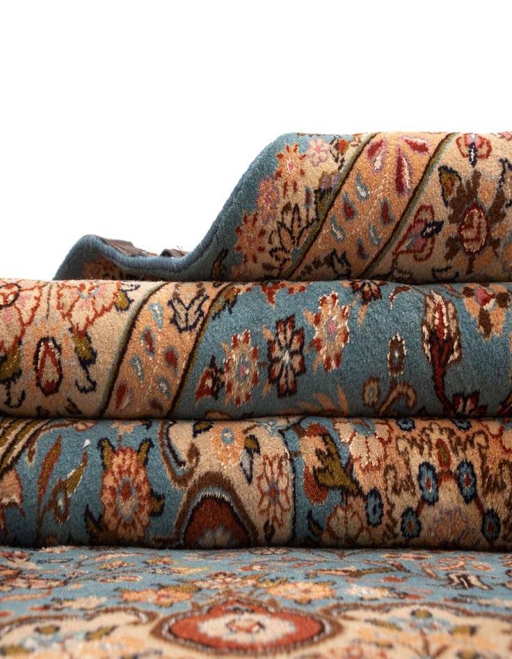 Detail image of  6' 6 x 10' Kashmar Wool Rug