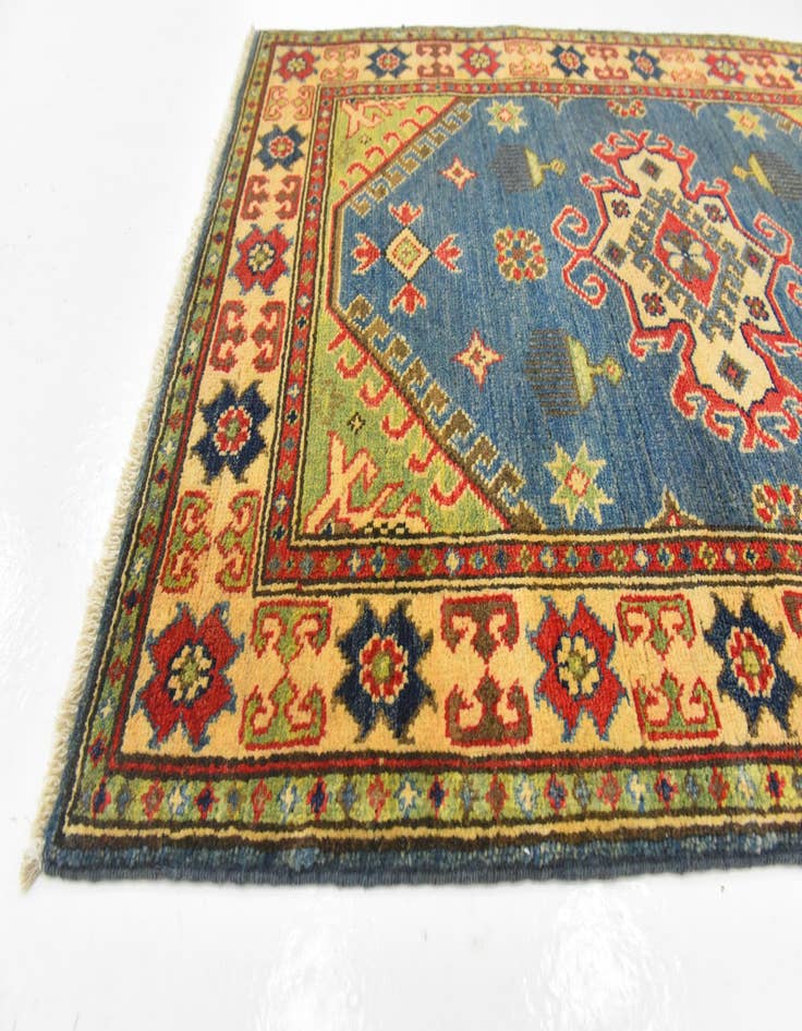 Detail image of  2' 8 x 4'  Hand Knotted Kazak Rug