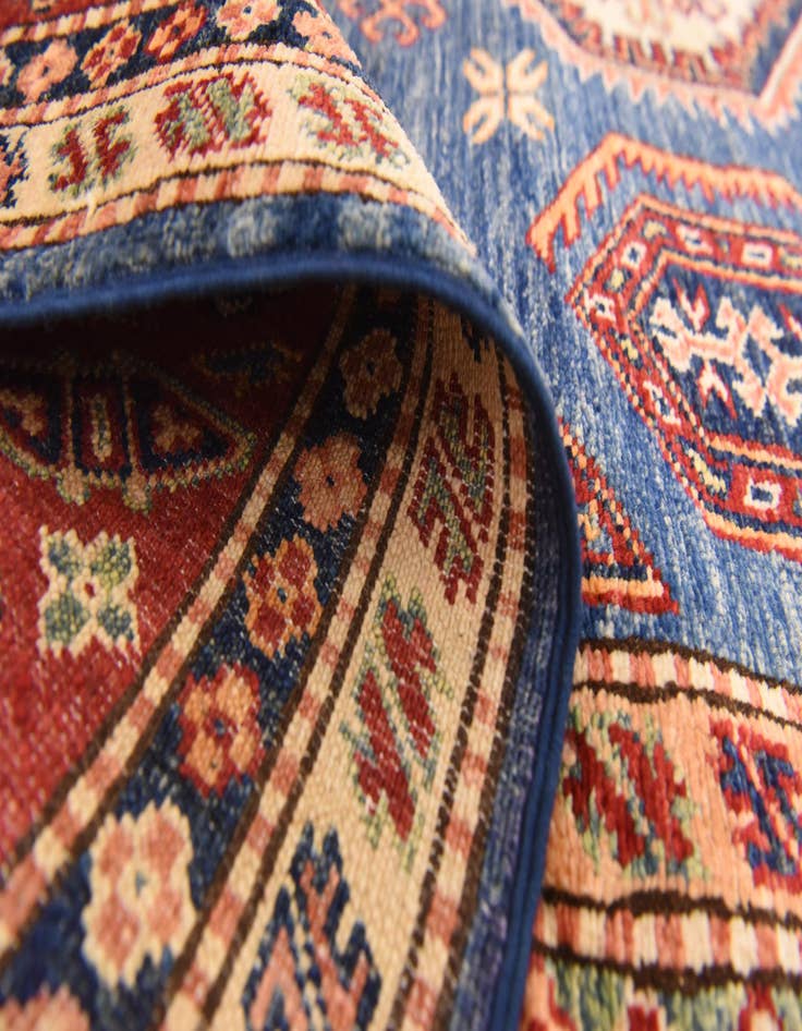 Detail image of  5' 6 x 7' 7  Hand Knotted Kazak Oriental Rug