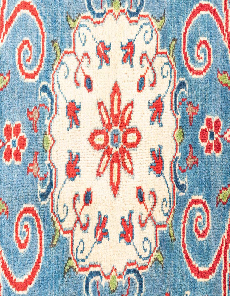 Detail image of  2' 8 x 4'  Hand Knotted Kazak Rug