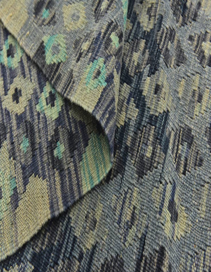 Detail image of  6' 8 x 8' 3  Hand Woven Kilim Maymana Wool Rug