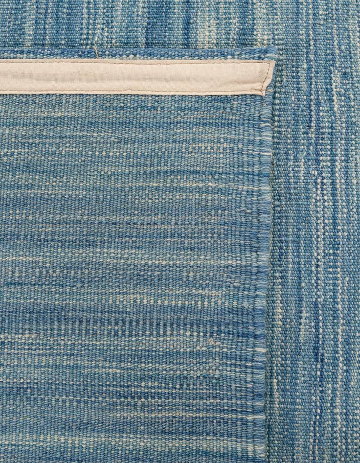 Detail image of  5' x 6' 6  Hand Woven Kilim Modern Wool Rug