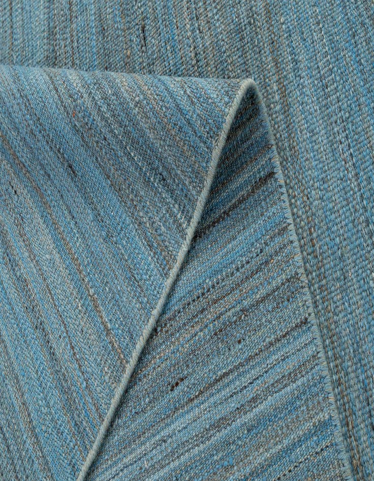 Detail image of  6' 4 x 9' 7  Hand Woven Kilim Modern Wool Rug