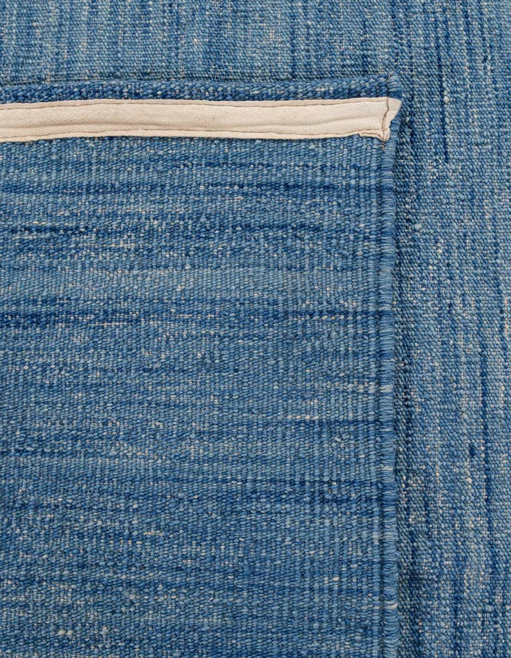 Detail image of  6' 11 x 9' 5  Hand Woven Kilim Modern Wool Rug